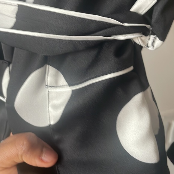 DOLCE & GABBANA
Belted polka-dot stretch-silk top - Picture 7 of 11